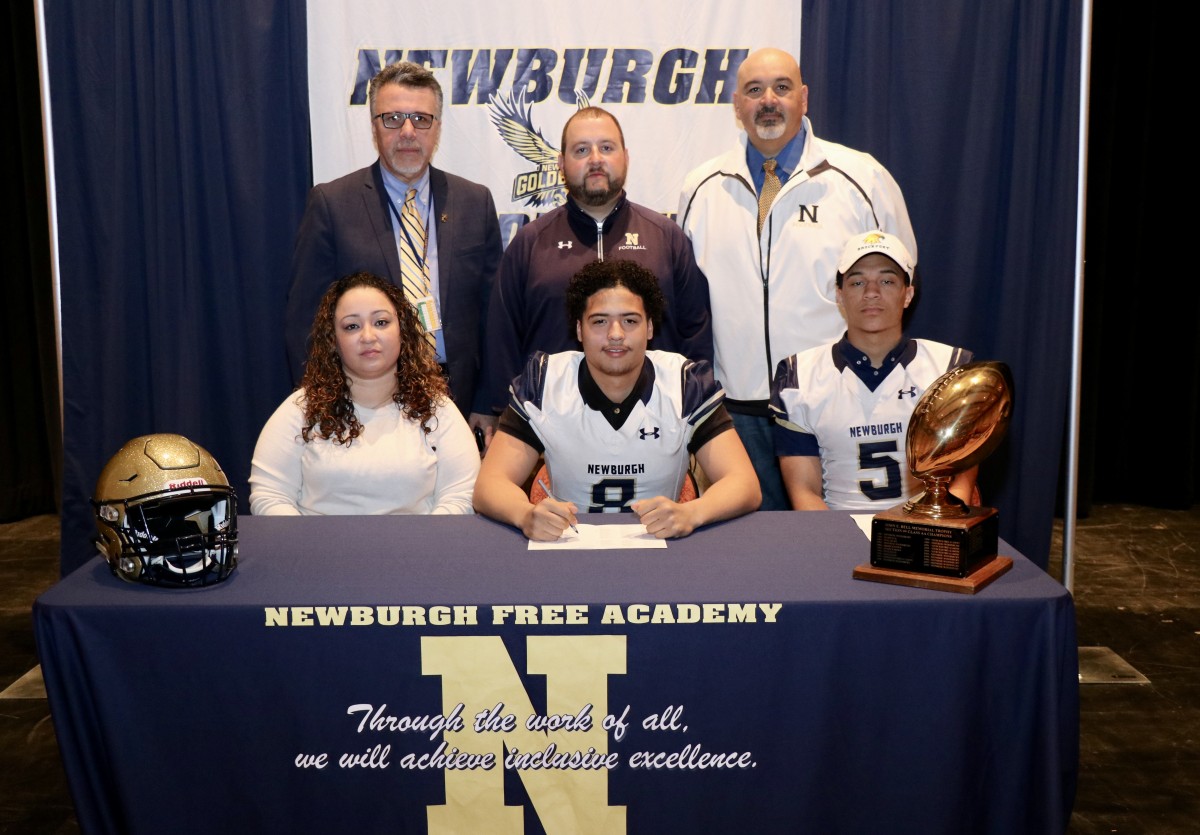 Wayne Murray, #8, tight end and defensive line, will be attending Morrisville State College and plans to study computer science.