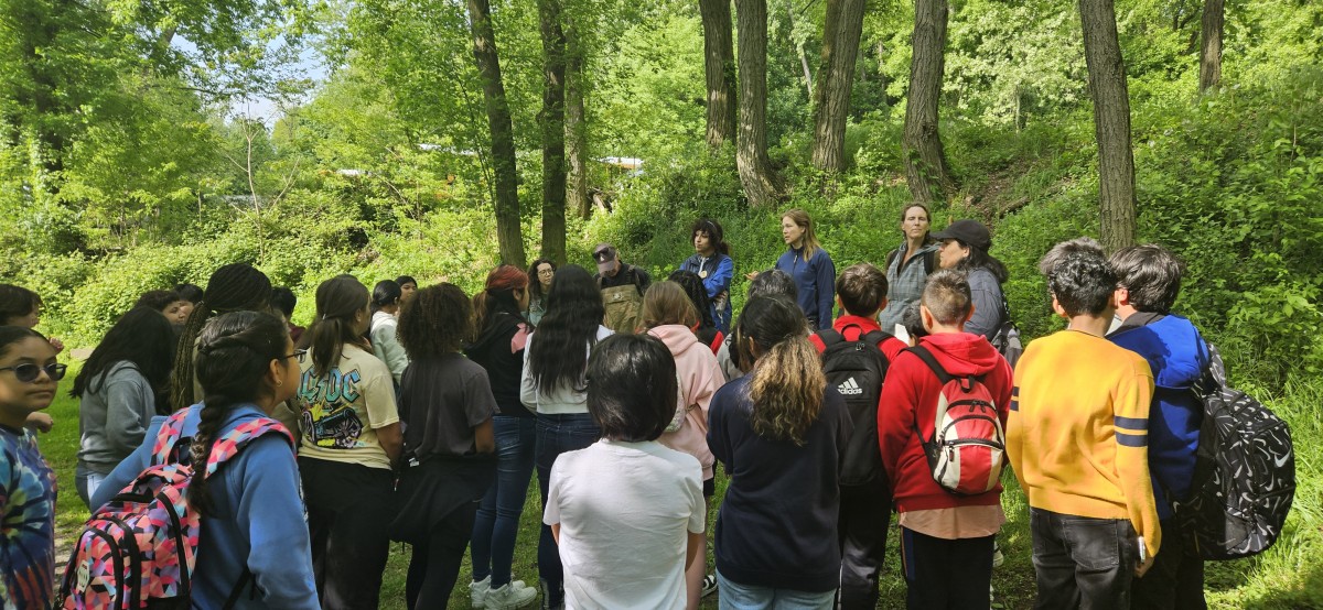 Heritage Middle School Scholars Learn at Plum Point- News - NECSD