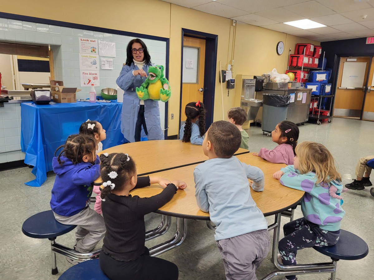 Thumbnail for NFA Alumna and Local Dentist Visits Balmville School to Discuss Dental Health